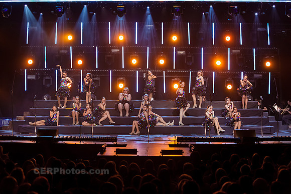 SAPPHIRE Intermediate Women's Choir Performing at the Burbank High School Vocal Music Association BHS VMA Pop Show 2013 May 16-18 California