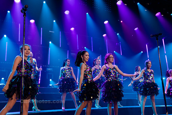 SAPPHIRE Intermediate Women's Choir Performing at the Burbank High School Vocal Music Association BHS VMA Pop Show 2013 May 16-18 California
