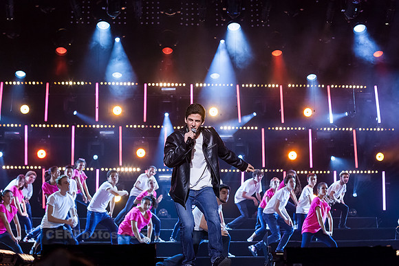 "Footloose" Performed at the Burbank High School Vocal Music Association VMA Pop Show 2013 May 16-18 California